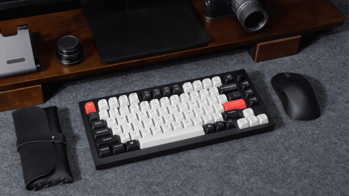 Keychron Q1 HE (Q1H-M1) QMK Wireless Custom Hall Effect Keyboard Purple Switch 75% US Layout Keychron Q1 HE (Q1H-M1) QMK Wireless Custom Hall Effect Keyboard Purple Switch 75% US Layout